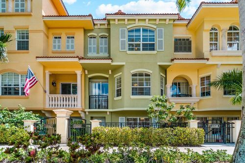 11840 Valencia Gardens Ave, Palm Beach Gardens, FL, 33410-2933 | Card Image