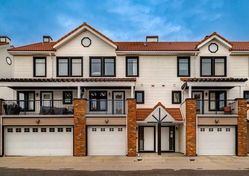 12 Royal Oak Lane Nw, Calgary, AB, T3G6B5 | Card Image