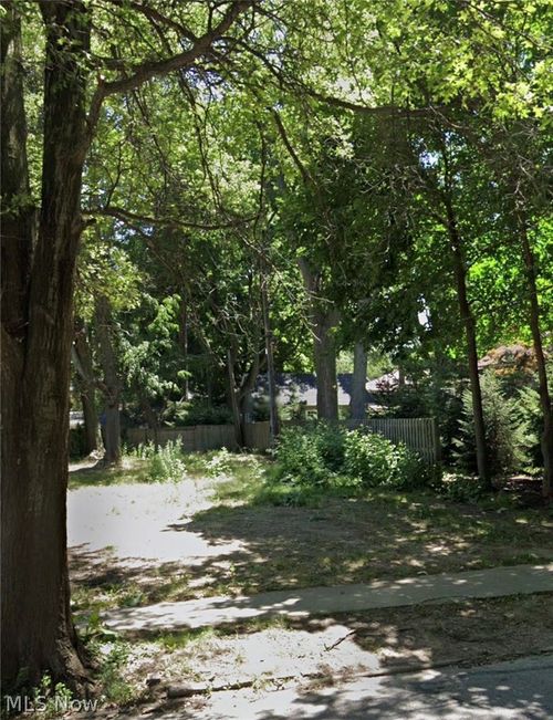 1935 Coventry Rd, Cleveland Heights, OH, 44118-2001 | Card Image