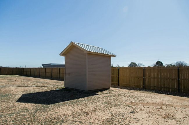 7211 W 12 Th St, House other with 3 bedrooms, 2 bathrooms and null parking in Plainview TX | Image 46