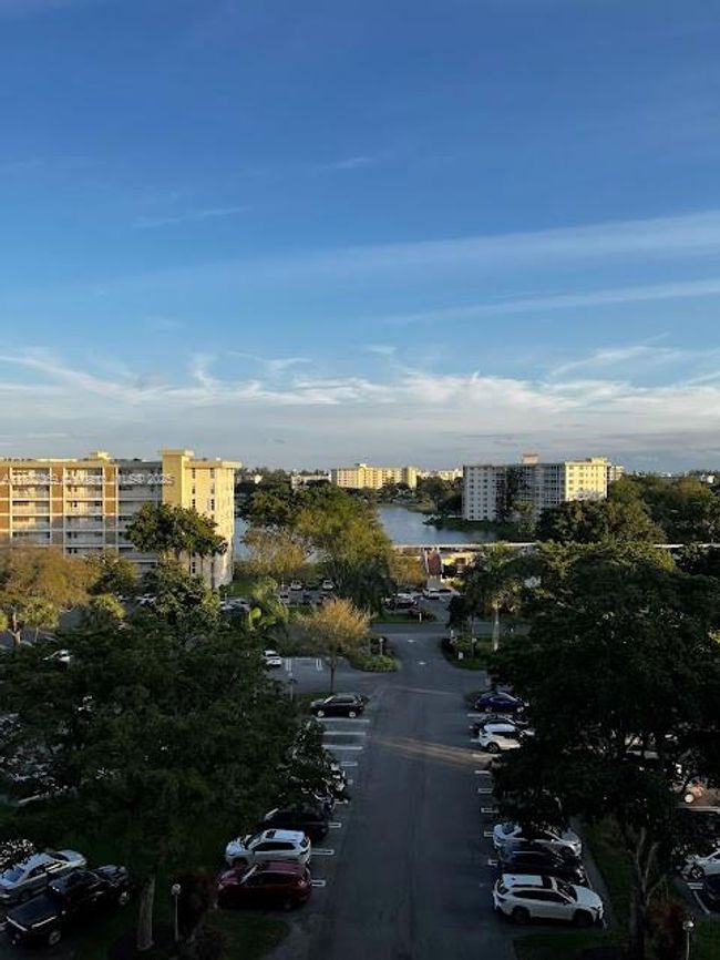 APT-807 - 3090 N Course Dr, Condo with 3 bedrooms, 3 bathrooms and null parking in Pompano Beach FL | Image 11