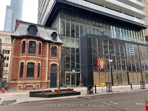 1106-15 Grenville St, Toronto, ON, M4Y0B9 | Card Image