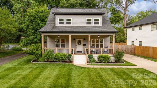 1900 Arnold Dr, Charlotte, NC, 28205-3812 | Card Image