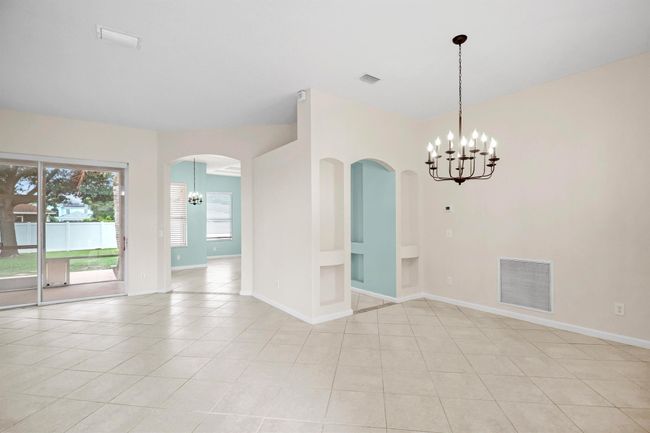 3218 Sw Crumpacker St, House other with 3 bedrooms, 2 bathrooms and null parking in Port Saint Lucie FL | Image 7