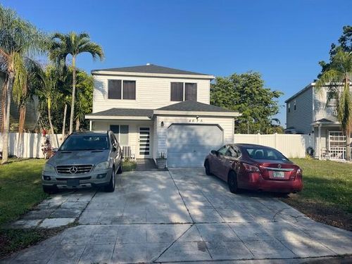 4675 Lakeside Cir, West Palm Beach, FL, 33417-1114 | Card Image