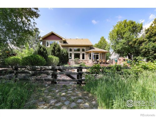 320 Mcconnell Dr, Lyons, CO, 80540-3805 | Card Image