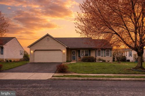 47 Arbor Dr, MYERSTOWN, PA, 17067-3123 | Card Image