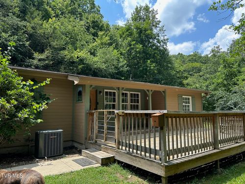 542 Sigman Hollow Rd, Bluff City, TN, 37618-4623 | Card Image