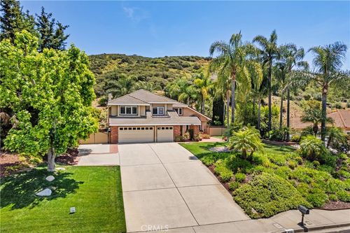822 Spring Canyon Pl, Newbury Park, CA, 91320-5823 | Card Image