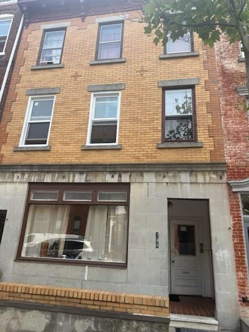 208 9th Street, Allentown City, PA, 18102 | Card Image