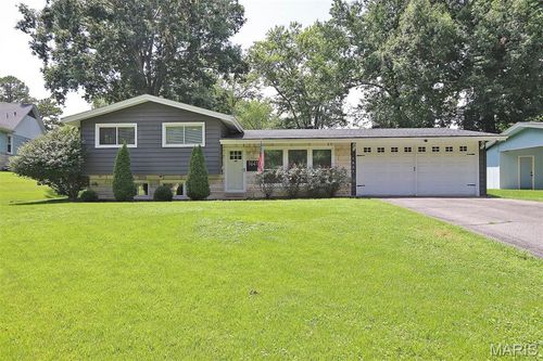 1641 Brookwood Dr, Cape Girardeau, MO, 63701-2408 | Card Image