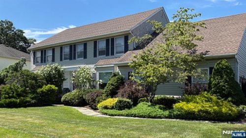 6 Brentwood Ct, Wayne, NJ, 07470-5500 | Card Image
