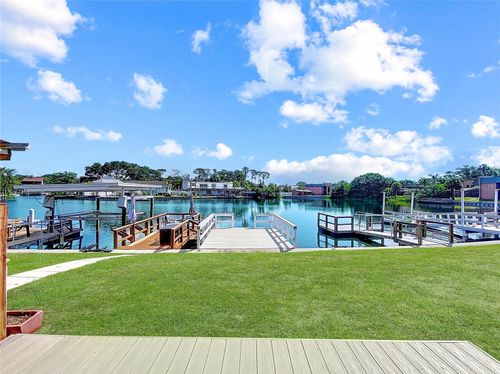 9-599 Westwinds Dr, Palm Harbor, FL, 34683-1120 | Card Image