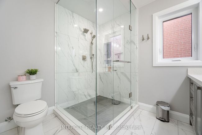 8 Sheardown Dr, House attached with 3 bedrooms, 3 bathrooms and 1 parking in Nobleton ON | Image 24
