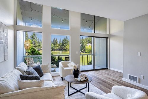 apt-118-13846 Ne 60th Way, Redmond, WA, 98052-4542 | Card Image