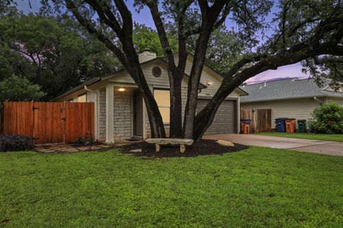 5804 Avery Island Ave, Austin, TX, 78727-7003 | Card Image