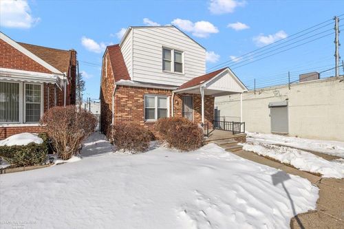 20575 Dean St, Detroit, MI, 48234-2013 | Card Image