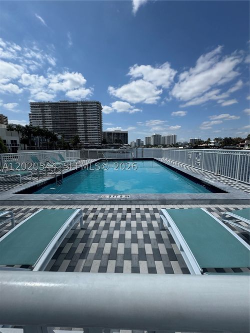 427-1913 S Ocean Dr, Hallandale Beach, FL, 33009-7901 | Card Image