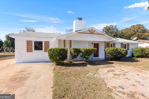 111 Thorndale Dr, Warner Robins, GA, 31093-1633 | Card Image