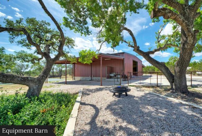 0000 Gibson Best Rd, Home with 12 bedrooms, 9 bathrooms and null parking in Hye TX | Image 28