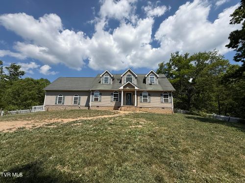 2497 Upper Copper Creek Rd, Castlewood, VA, 24224-6286 | Card Image