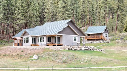 53 Cape Labelle Rd, Tonasket, WA, 98855-9533 | Card Image