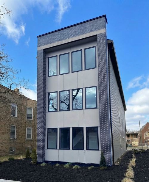 3316 W Adams Street, Chicago, IL, 60624 | Card Image