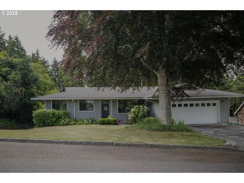 2087 Fernwood St, Seaside, OR, 97138-7715 | Card Image