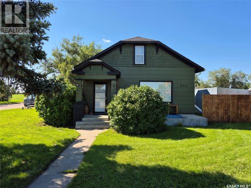 344 Centre St, Ponteix, SK, S0N0E1 | Card Image