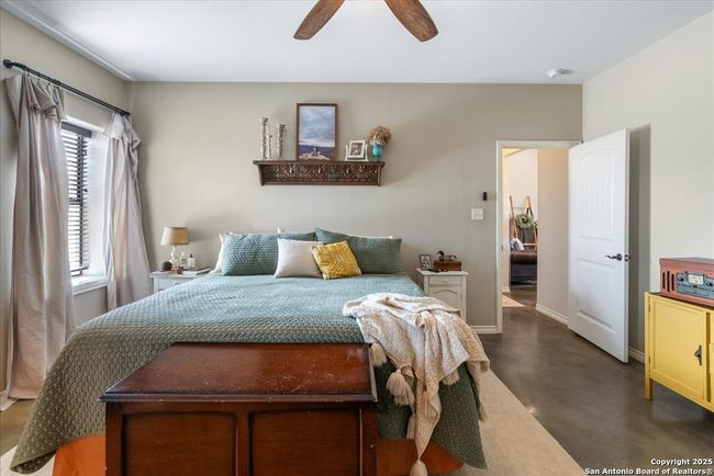 226 Private Rd 3251, Home with 4 bedrooms, 2 bathrooms and null parking in Alice TX | Image 14