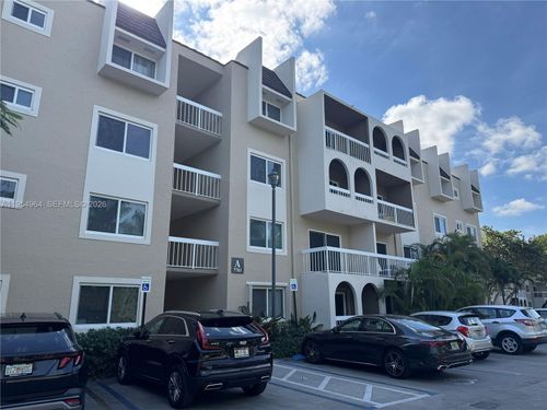 a106-7703 Camino Real, Miami, FL, 33143-7162 | Card Image