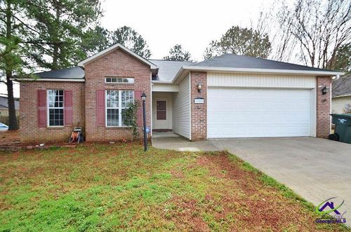 103 Saint Brendands Dr, Bonaire, GA, 31005-4461 | Card Image