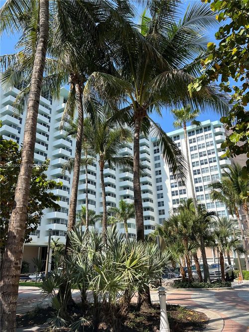 610-2899 Collins Ave, Miami Beach, FL, 33140-4433 | Card Image