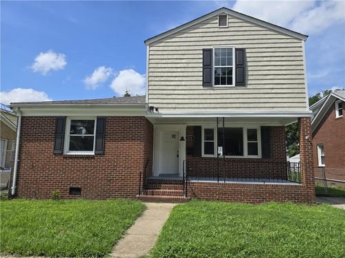 824 Palmer St, Portsmouth, VA, 23704-5742 | Card Image