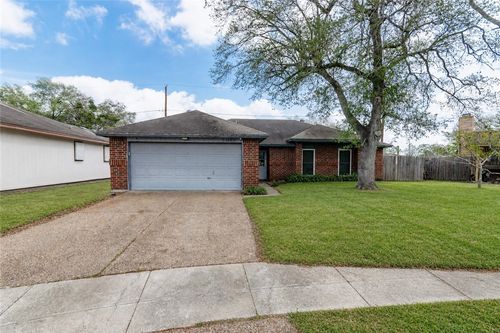 13109 Deepwater Cir, Corpus Christi, TX, 78410-4447 | Card Image