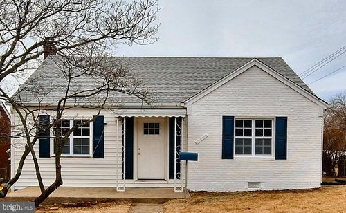 2020 S Pollard St, ARLINGTON, VA, 22204-5111 | Card Image