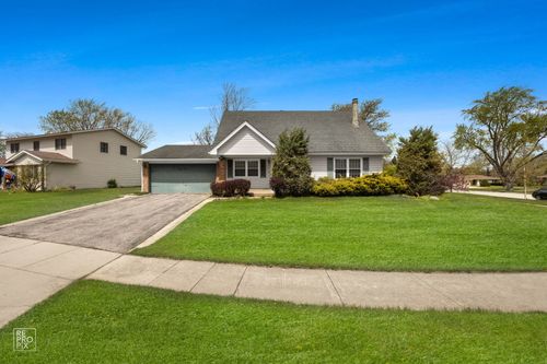 54 Smethwick Ln, Elk Grove Village, IL, 60007-3520 | Card Image