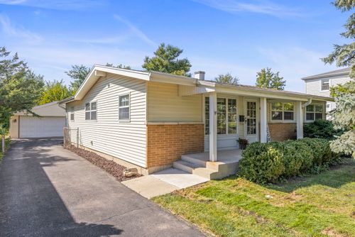 490 N Chatham Ave, Villa Park, IL, 60181-1715 | Card Image