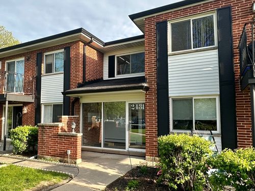2o-2431 E Brandenberry Ct, Arlington Heights, IL, 60004-5179 | Card Image