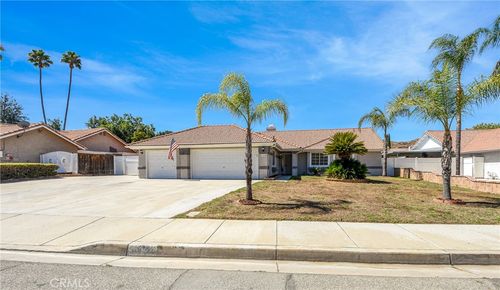 1358 E Beringer Dr, San Jacinto, CA, 92583-5768 | Card Image