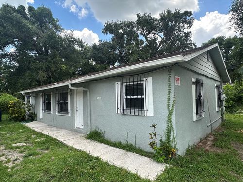 8215 N Klondyke St, TAMPA, FL, 33604-3389 | Card Image
