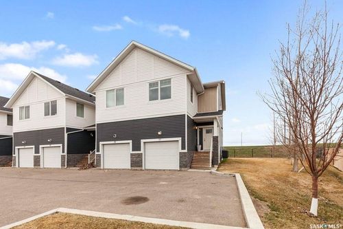 37-510 Kloppenburg Crescent, Saskatoon, SK, S7W0X8 | Card Image