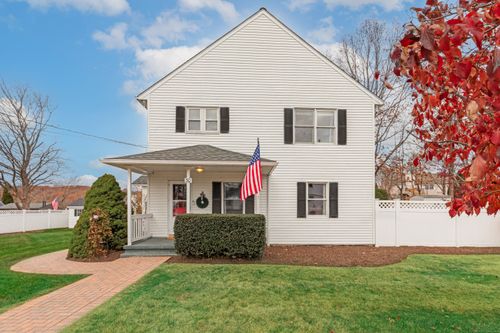 30 Linden St, Watertown, CT, 06779-1517 | Card Image