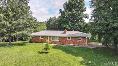 6155 Raymond Rd, Bunker Hill, IL, 62014-2052 | Card Image