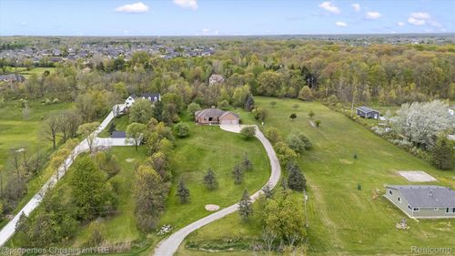 23071 Napier Rd, Northville, MI, 48167-9772 | Card Image