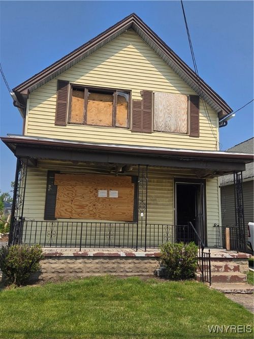 220 Lewis St, Buffalo, NY, 14206-2226 | Card Image