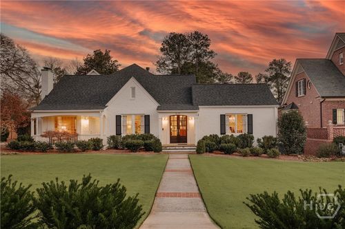 577 W Cloverhurst Ave, Athens, GA, 30606-4215 | Card Image