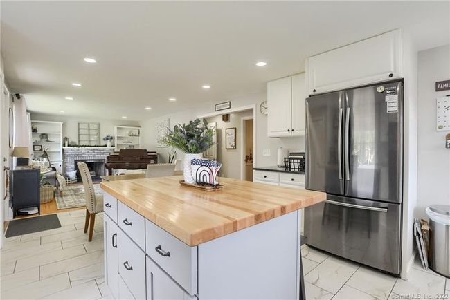 Kitchen | Image 12