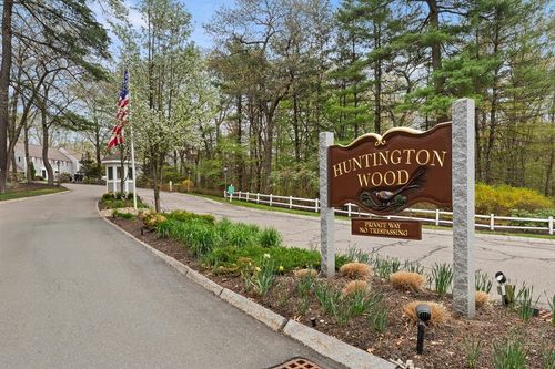 4203-4203 Woodbridge Rd, Peabody, MA, 01960-4763 | Card Image