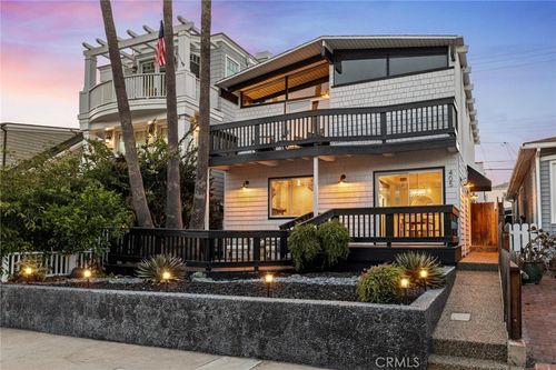 405 10th St, Manhattan Beach, CA, 90266 | Card Image